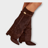 Botas Altas con Diseño Sofisticado