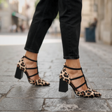 Leoparda - Elegancia en Salto