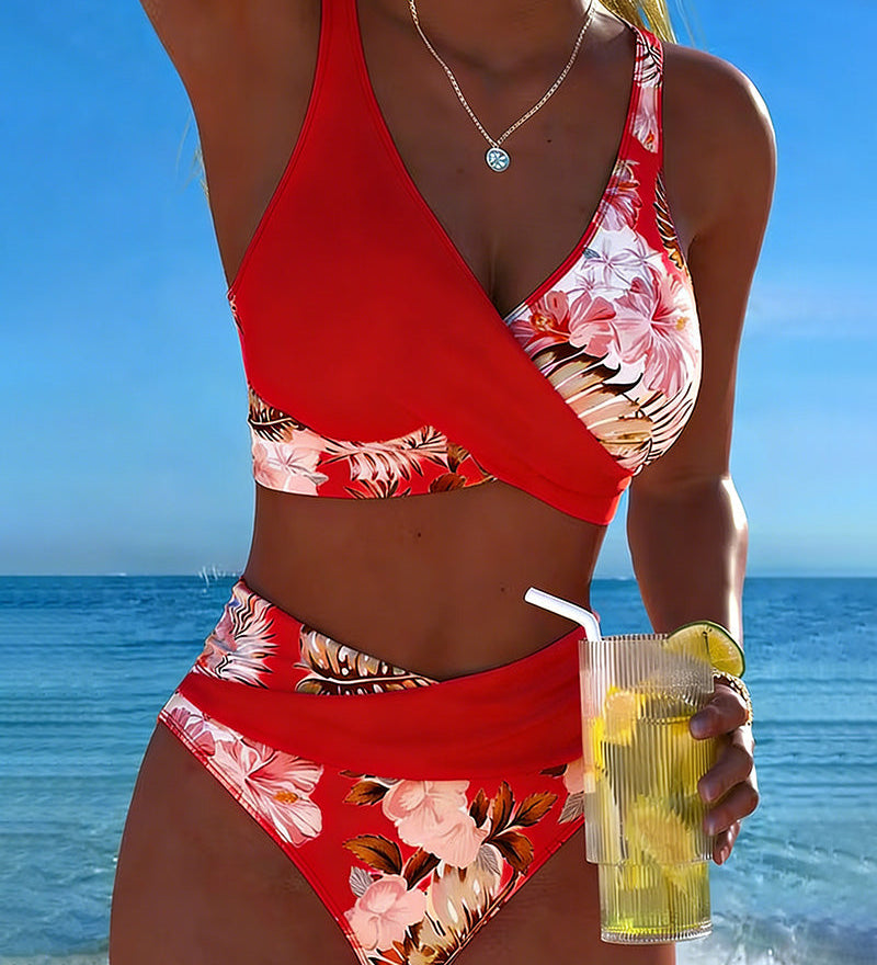 Ángela - Bikini Floral con Contraste y Delicada Abertura