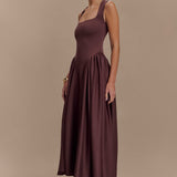 Sara - Vestido midi de punto en marrón