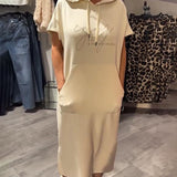 Sásquia - Vestido casual con capucha elegante