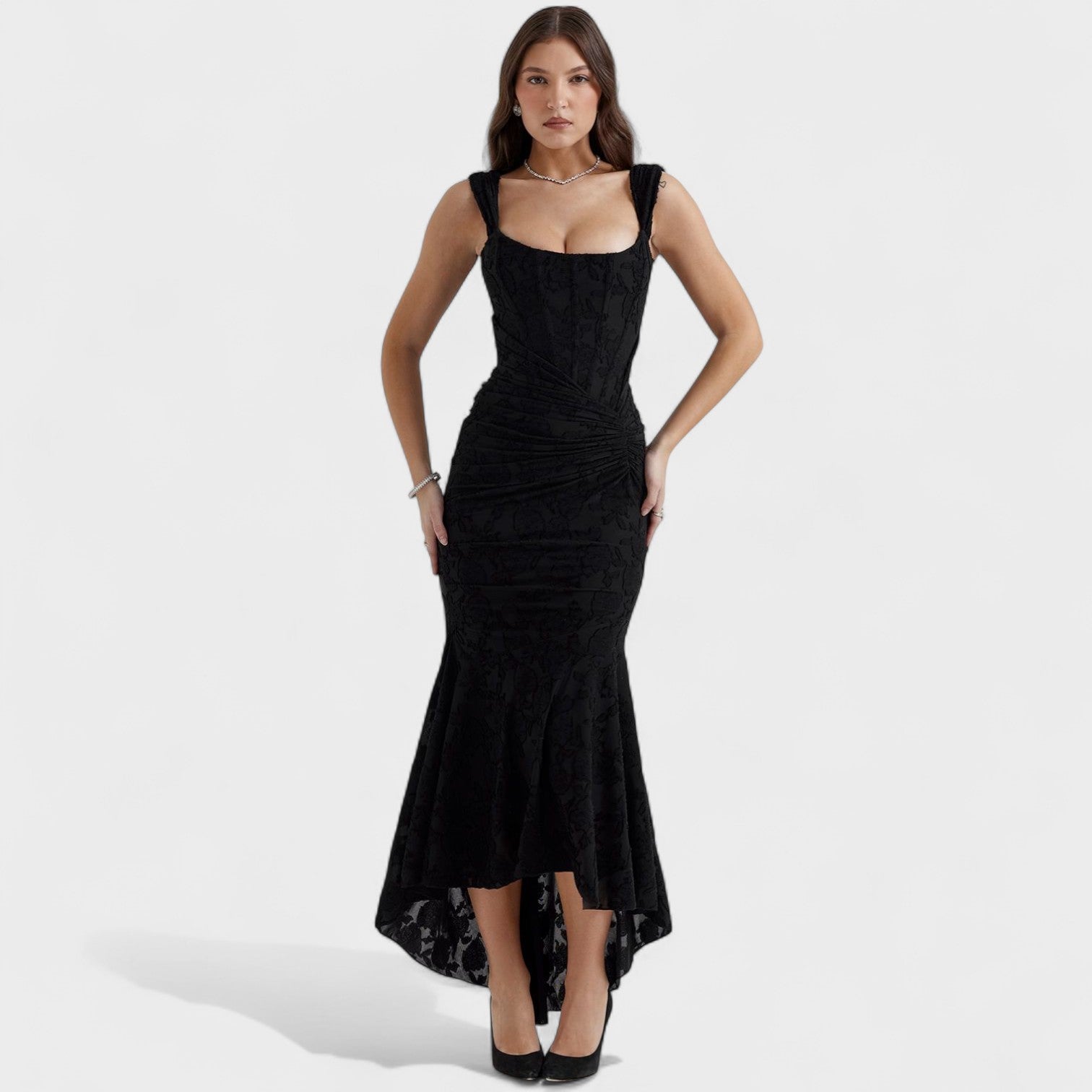 Francesca - Vestido de silueta escultural y elegante