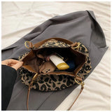 Leoparda - Bolsa con Estampado Selvático