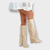 Botas Altas con Diseño Sofisticado