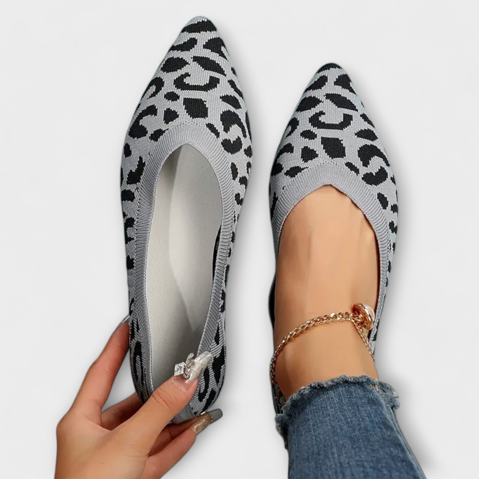 Paola - Sabrinas de encaje con estampado de leopardo