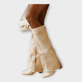 Botas Altas con Diseño Sofisticado