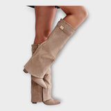 Botas Altas con Diseño Sofisticado