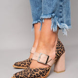 Selveta - Sandalias de ante con estampado de leopardo y tacón estable