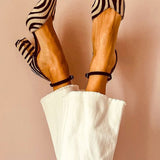 Zebrina - Sandalias de tacón medio con estampado de cebra