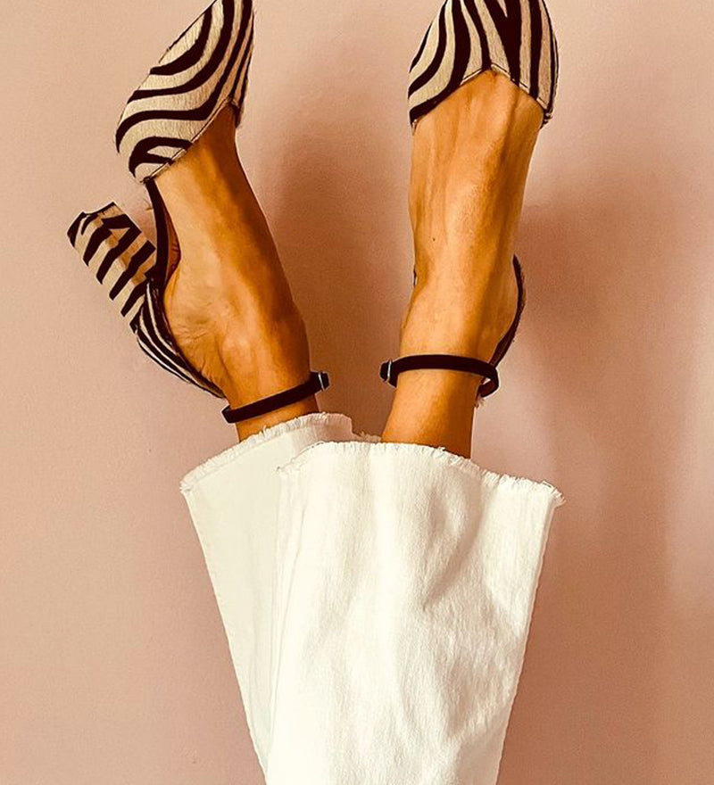 Zebrina - Sandalias de tacón medio con estampado de cebra