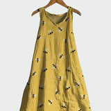 Vestido con Estampado de Abejas