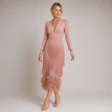 Irene - Vestido Midi Rosa Palo con Flecos y Plumas