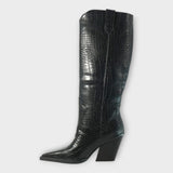 Botas con Diseño Croco y Tacón Elegante