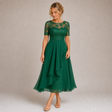 Mariana - Vestido de Encaje con Mangas Cortas y Elegancia Moderna