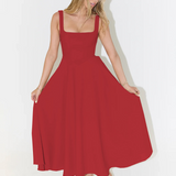 Lía - Vestido Midi Negro con Escote Cuadrado y Falda Evasé