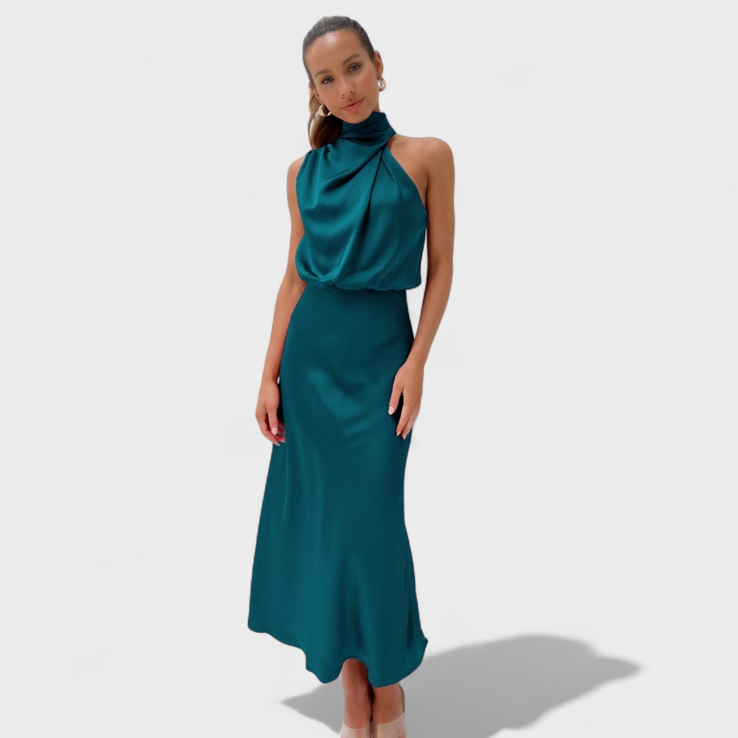 Alba - Vestido de Satén Elegancia