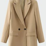 Abrigo Oversized con Estilo Moderno