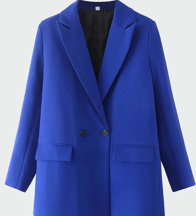 Abrigo Oversized con Estilo Moderno
