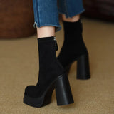 Olga - Botas con estilo moderno y la suavidad de la gamuza