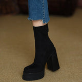 Olga - Botas con estilo moderno y la suavidad de la gamuza