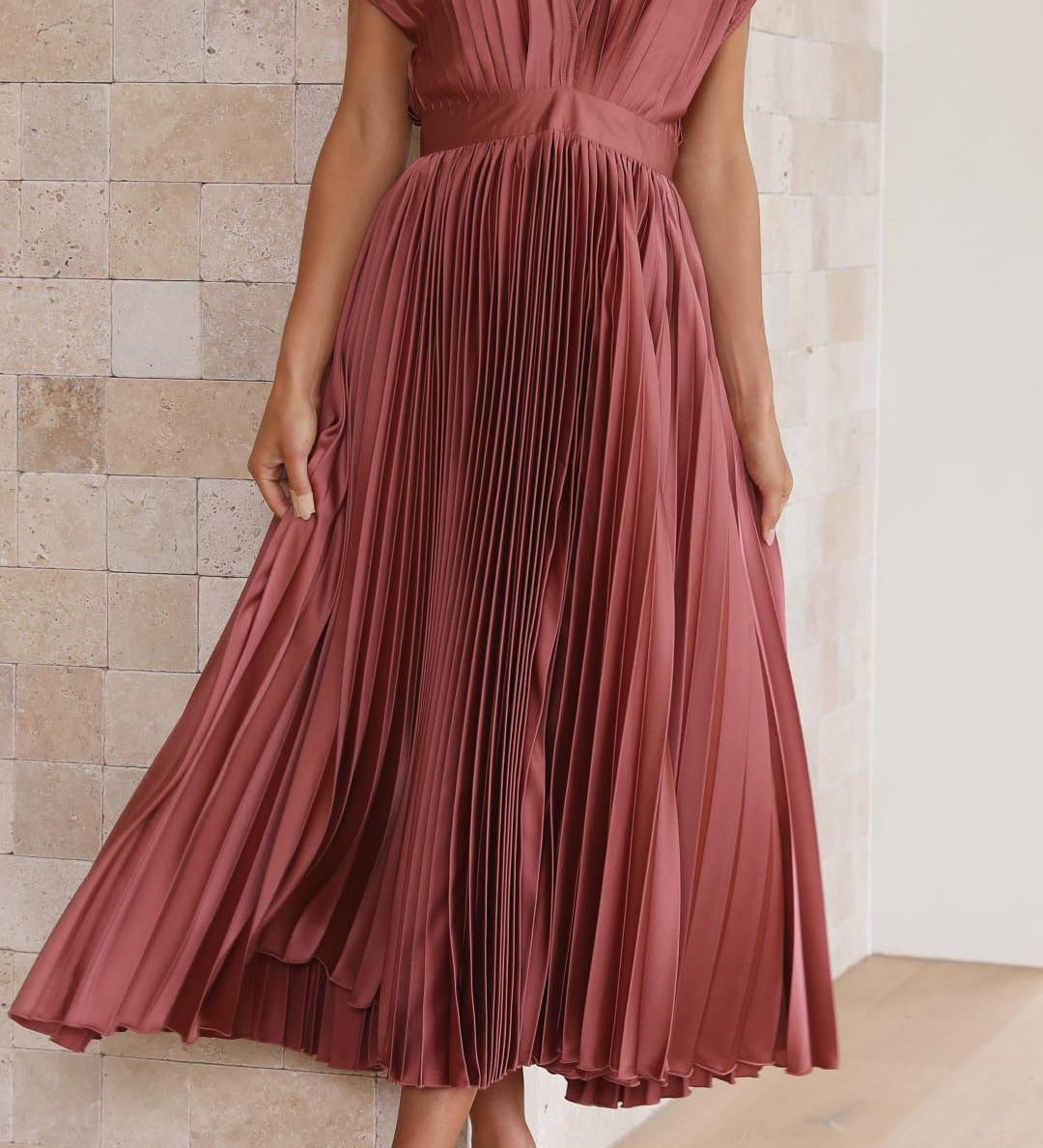 Isla - Vestido Plisado Chic y Elegante