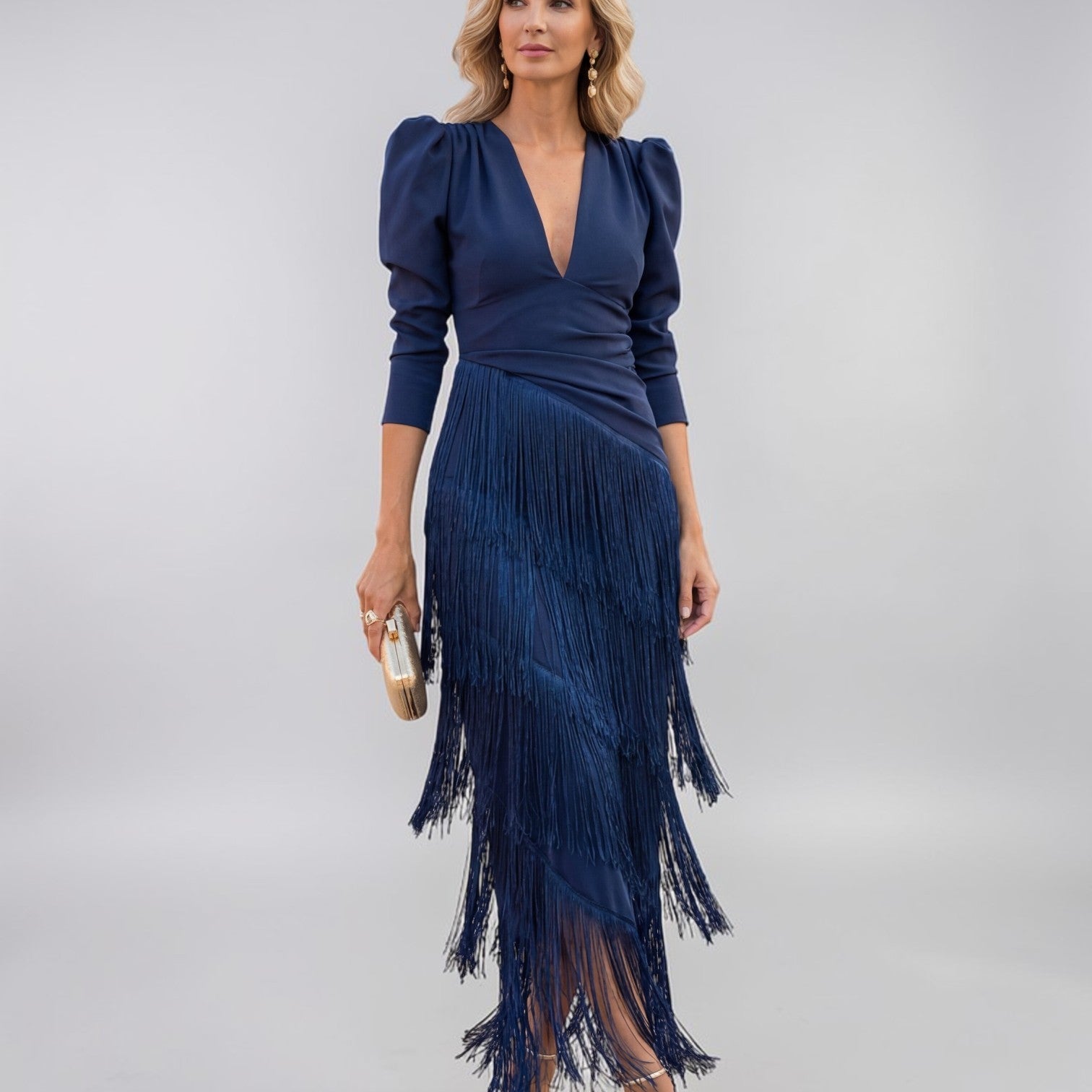 Paula - Vestido Midi Marrón con Flecos Degradados y Escote en V