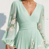 Elga - Vestido maxi plisado en chiffon con estampado floral