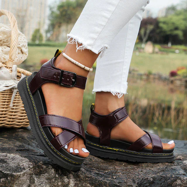 Ainara - Sandalias deportivas cómodas - Burdeos