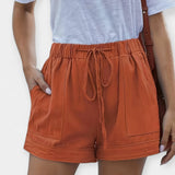 Shorts con Cinturón Ajustable