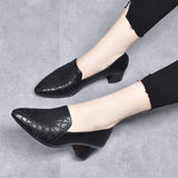 Olena - Zapatos de Tacón en Piel Vegana con Bordado Delicado