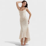 Francesca - Vestido de silueta escultural y elegante