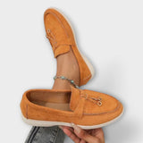 Mocasines Beiges para Ella con Cordón Decorativo