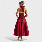 Efi - Vestido midi texturizado con elegancia moderna